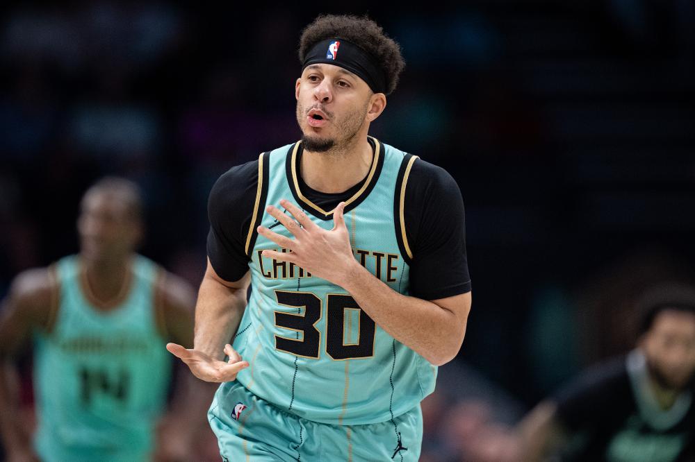 3个篮板和 3个篮板和